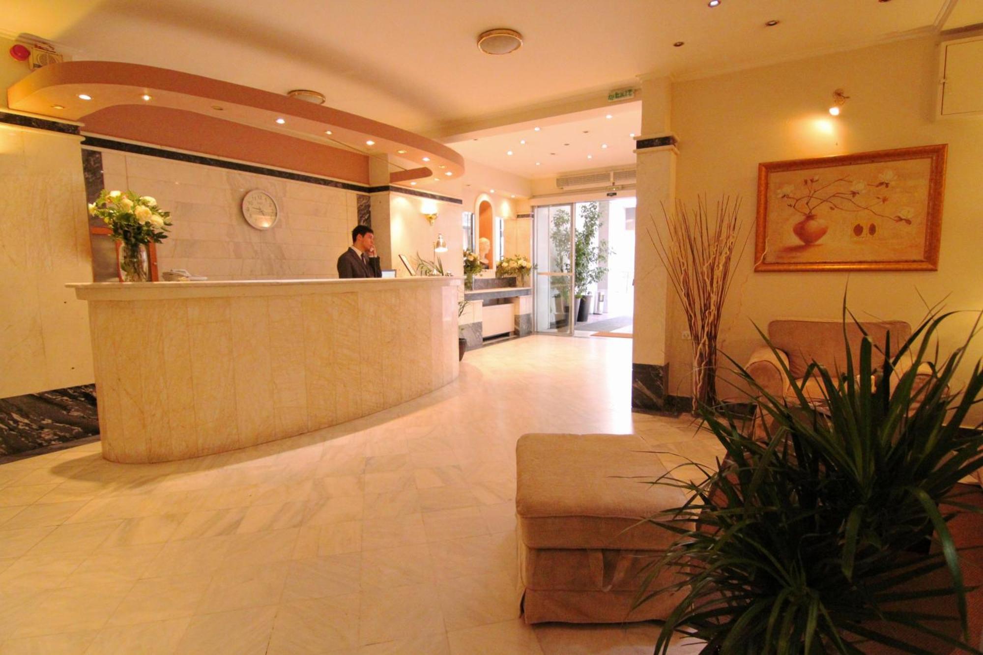 Achillion Hotel Athena Bagian luar foto