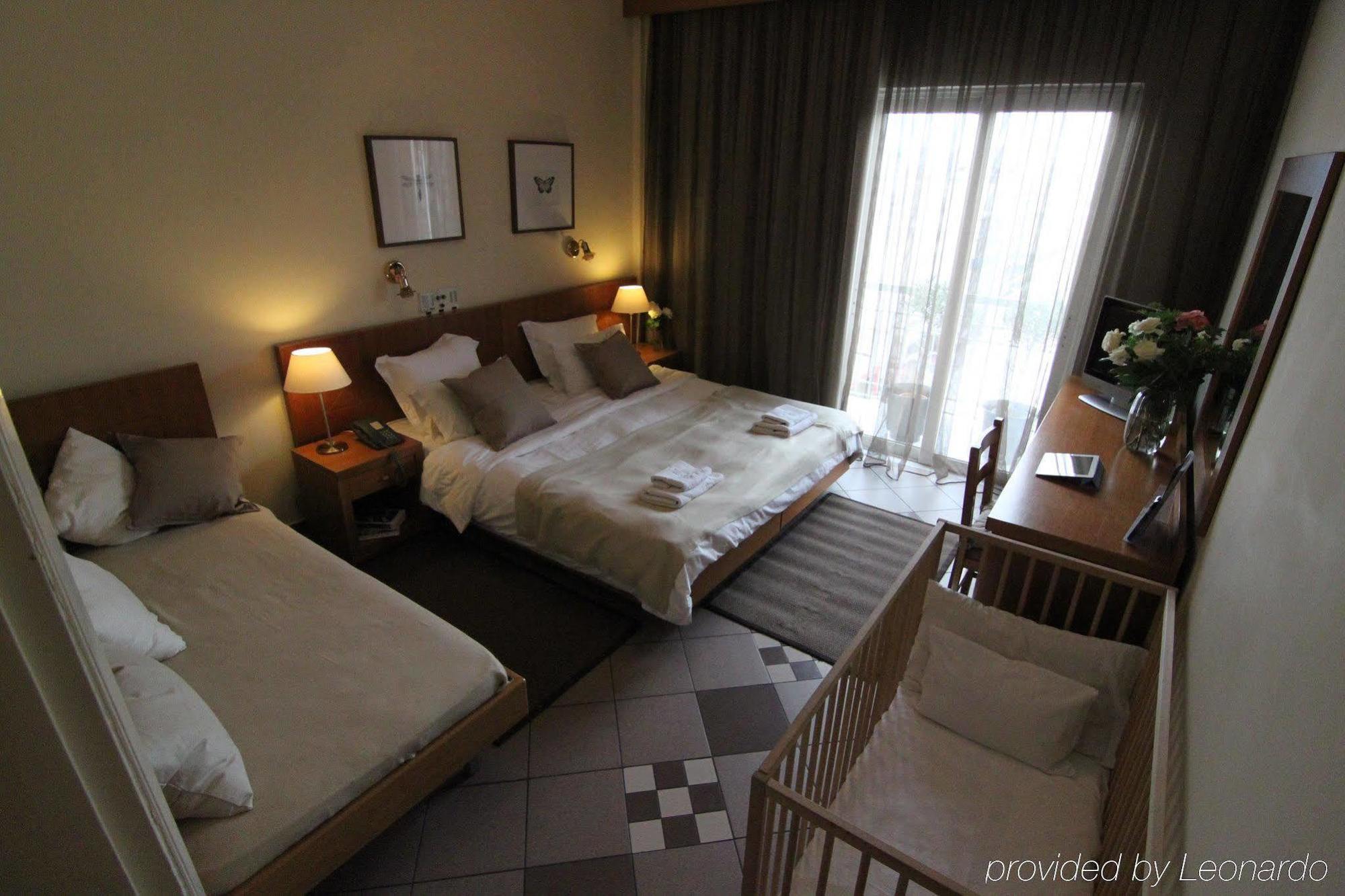 Achillion Hotel Athena Bagian luar foto